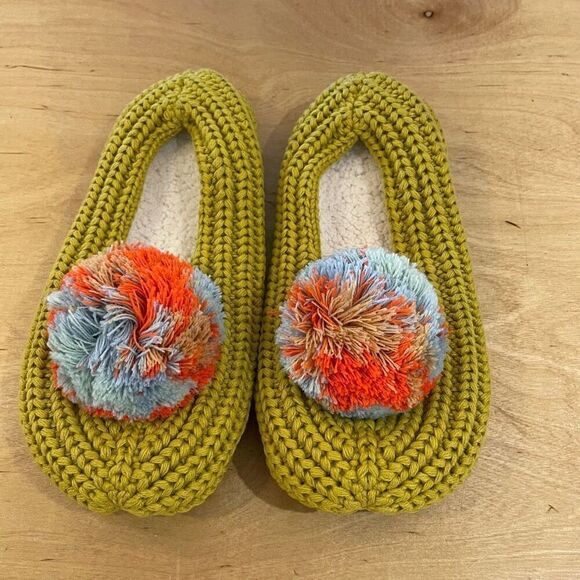 MARBLE POM KNIT SLIPPERS Soft Botton Stretch Size Medium Large New - Picture 3 of 5